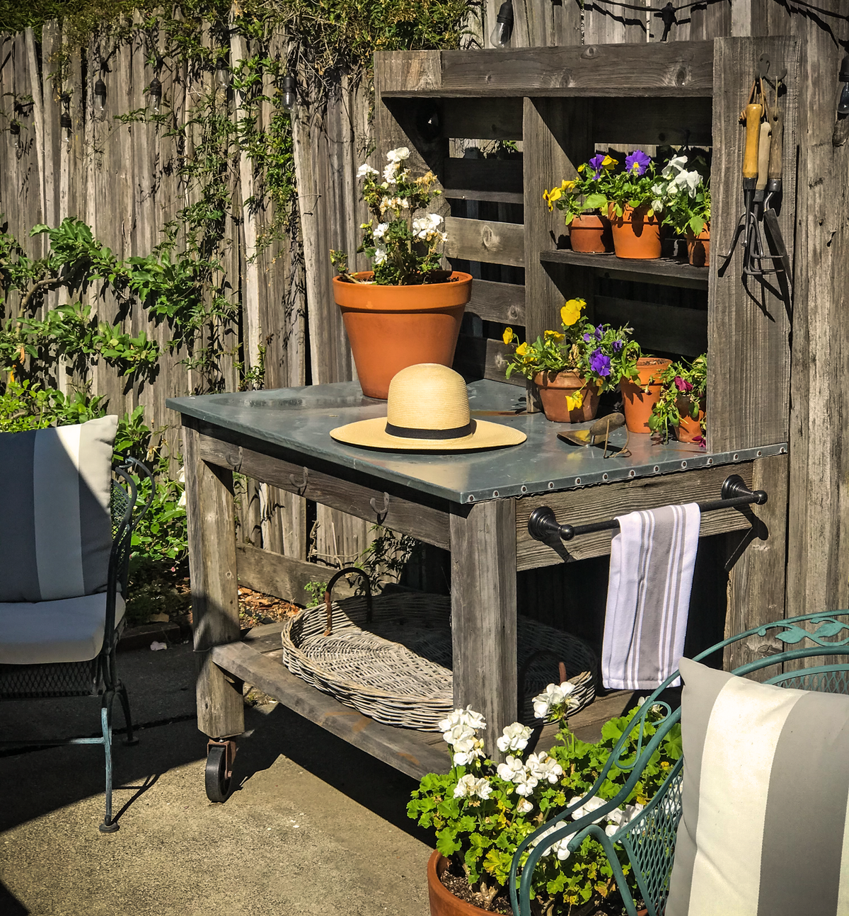 Lee Display's Gardening Potting Table Design to Make your Lives Better for Quarantining on Sale by Lee Display