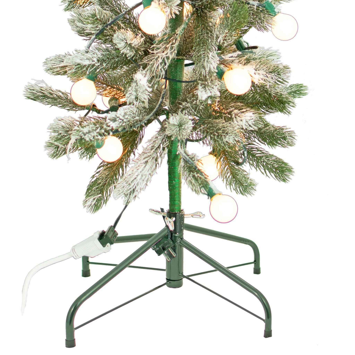 Aspen Pine Flocked Christmas Tree - Lee Display