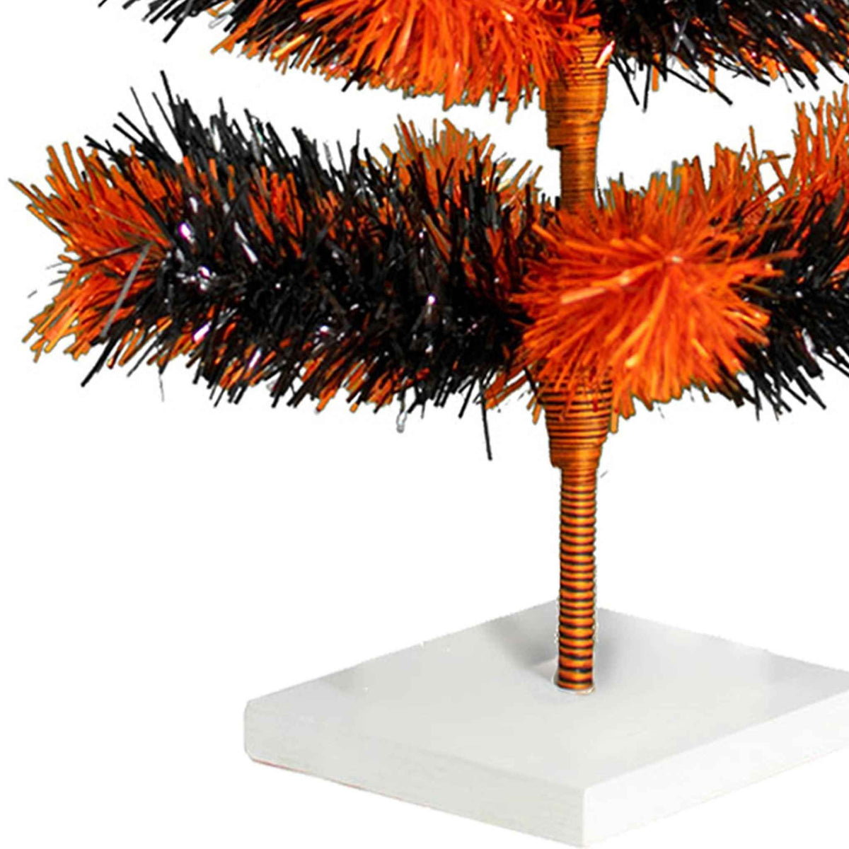 Halloween Mixed Brush Christmas Tree - Lee Display