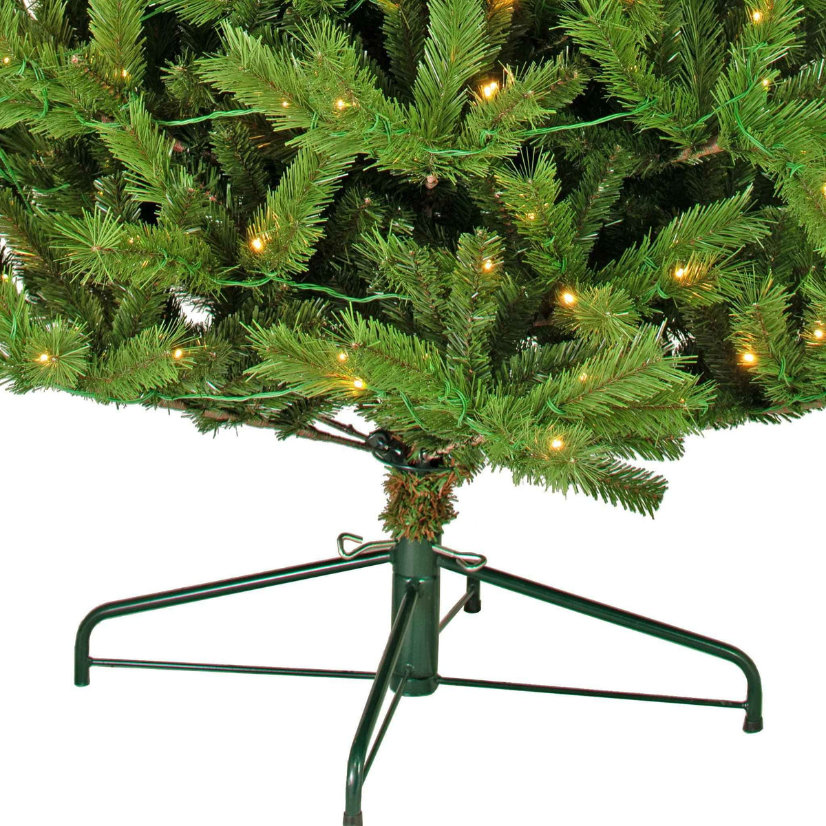 Luxe Christmas Pre-Lit Balsam Fir Tree - Lee Display