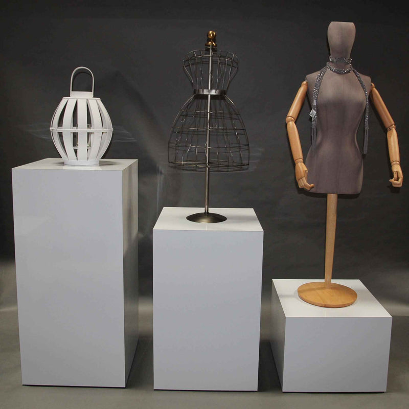 Merchandising Display Build-Ups - Lee Display