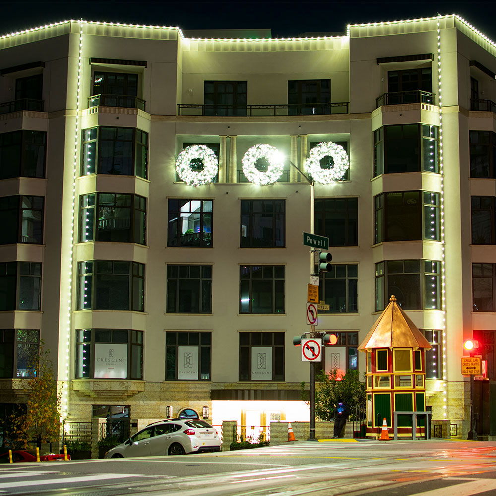 Holiday Lighting & Christmas Décor Installations