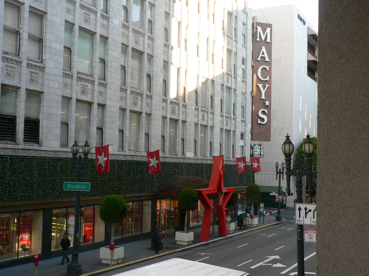 Macy’s Union Square 2007 Holiday Installation