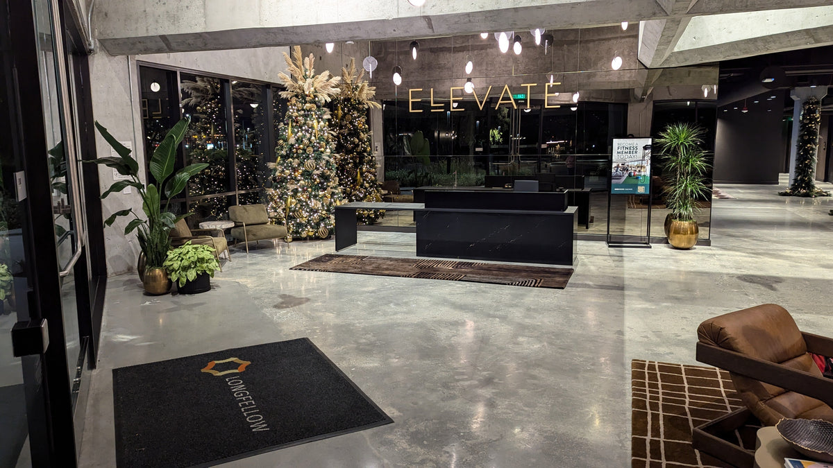 Longfellow Properties – Mariners Campus Holiday Installation
