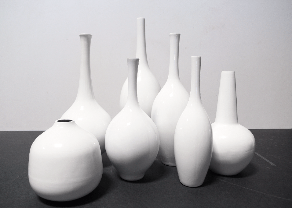 Vases & Urns - Lee Display