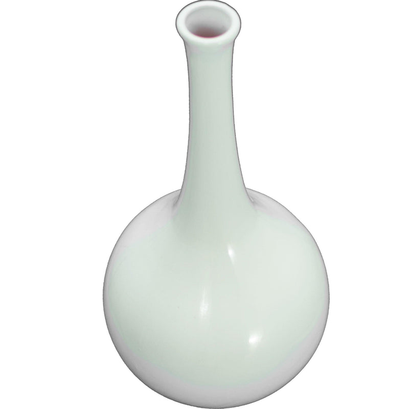 Lee Display's brand new 20in Hydria Ceramic Vase Shape with a High Gloss White Finish on sale at leedisplay.com
