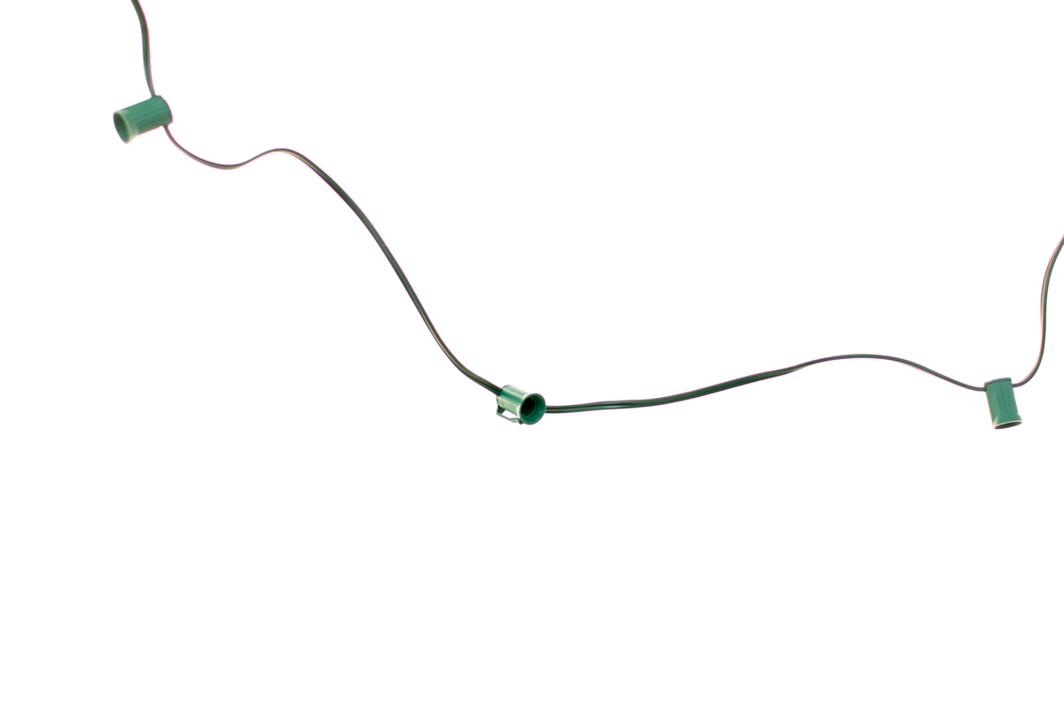 Lee Display offers your favorite Multi-Color Christmas Lights sold with a 25FT Magnetic Patio String Cord in a set
