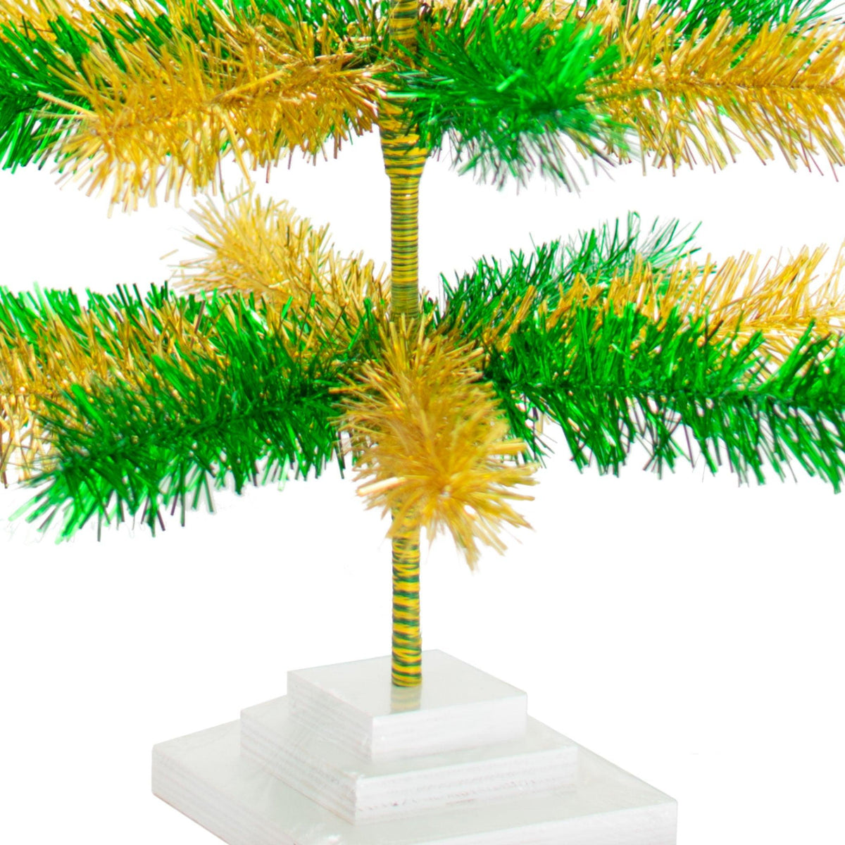 Introducing Lee Display's brand new St. Patrick's Day Themed Mixed Tinsel Christmas Trees made by hand in the USA!    Celebrate the luck of the Irish spirit with a Shamrock-Green and Gold-colored Tinsel Christmas Tree.  Shop now at leedisplay.com
